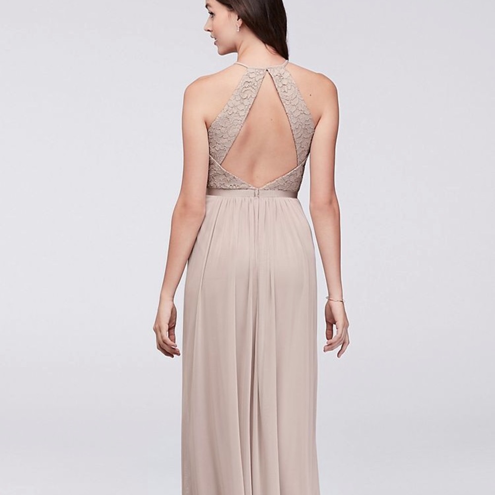 Open-Back Lace and Mesh Dress - Picture 5 of 8